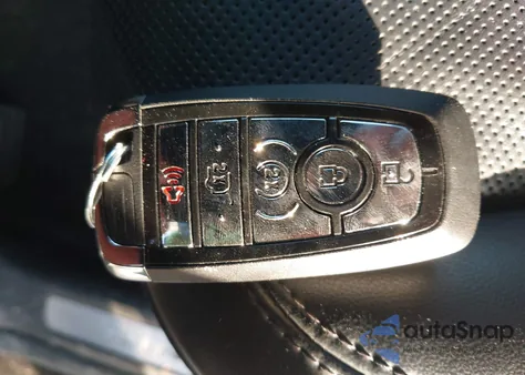 2024 Lincoln Corsair Grand Touring z USA, uszkodzony, nr VIN 5LMTJ5DZ0RUL11233